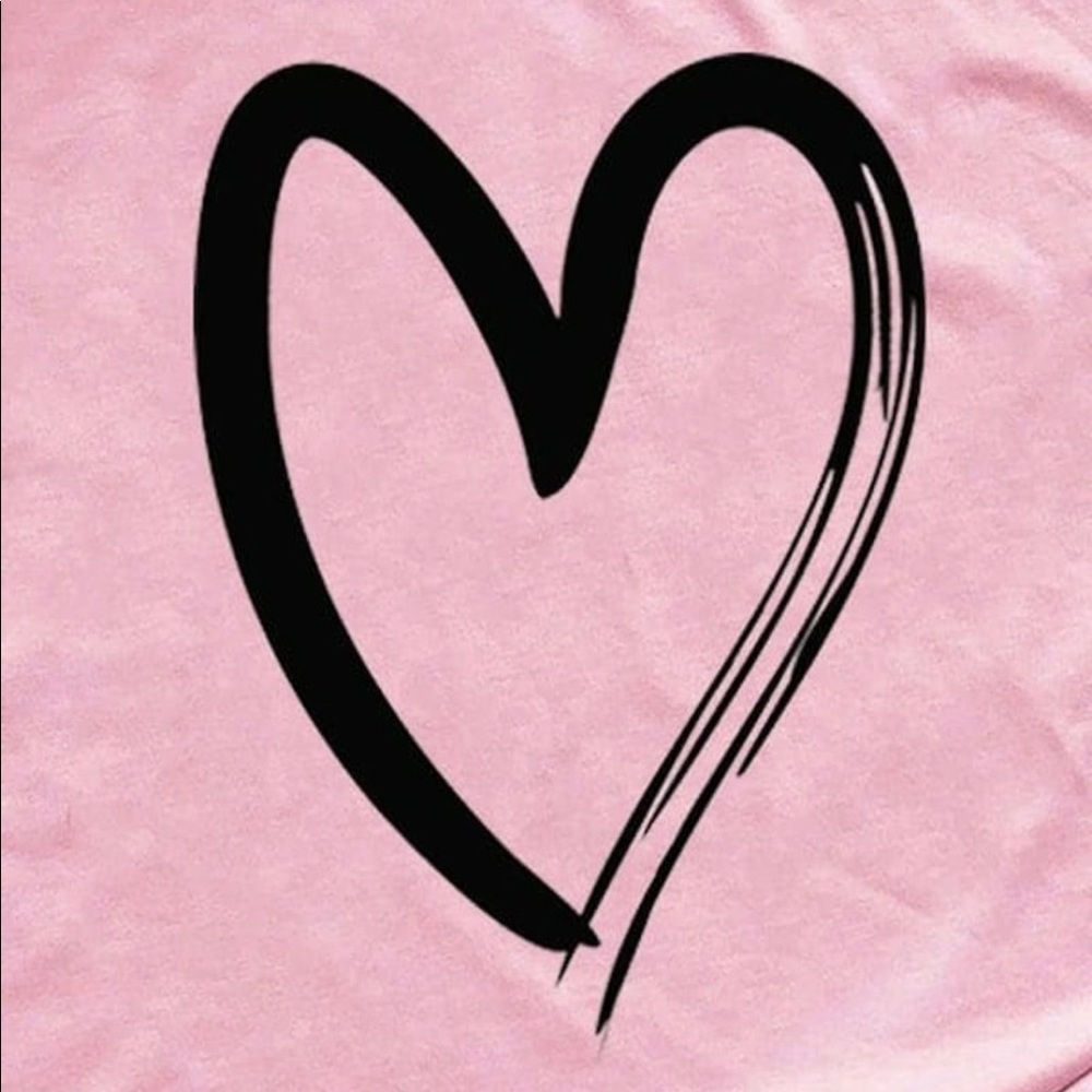 ❤️ PLUS heart print tee pink heart T-shirt - Picture 2 of 4